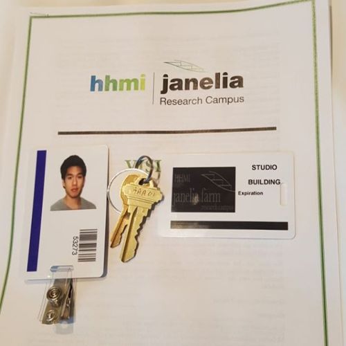 Excited to work here for the next month :3 #ignoretheunflatteringpassportphoto #research (at Janelia