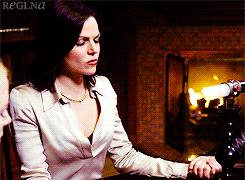 lluthor:#ur such a puppy around regina it’s not funny anymore i want three thousand of u (1/?)