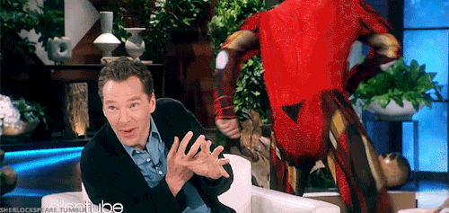 221beesplace:sherlockspeare:Benedict Cumberbatch Gets a Scare from ‘Iron Man’ (X)This is too cute.