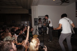 skeletine:  phatnphunky:  Joyce Manor @ Growing