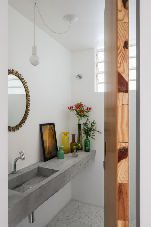enkelstudio:Apartment that inspire us: AP POMPEIA by Vitrô ArquiteturaDon’t forget to follow usonfac
