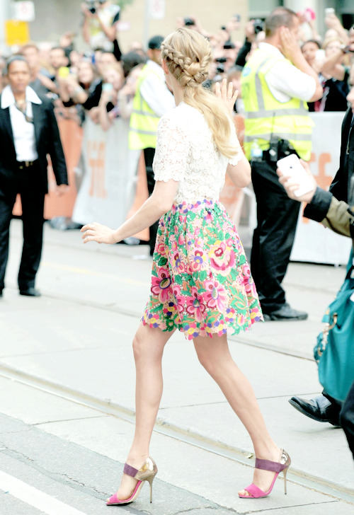 seyfried-daily:Amanda Seyfried attends the ‘While We’re Young’ premiere during the 2014 Toronto Inte