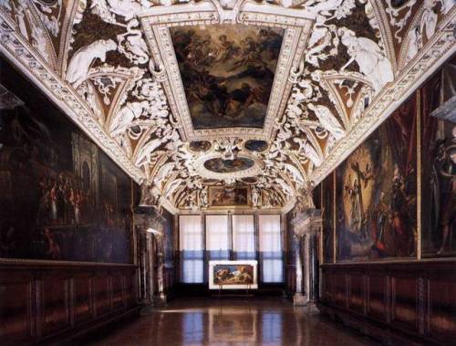 View of the Sala delle Quattro PortePalazzo Ducale, VeniceThe Sala delle Quattro Porte (Room of the 