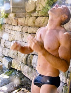 jockbrad:  Swimmers, wrestlers, football players / singlets, jockstraps, speedos and spandex! http://jockbrad.tumblr.com/ 