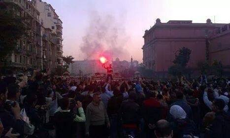 hummustoothpaste:  molkhaya:  Egyptians are back in Tahrir Square protesting Mubarak’s