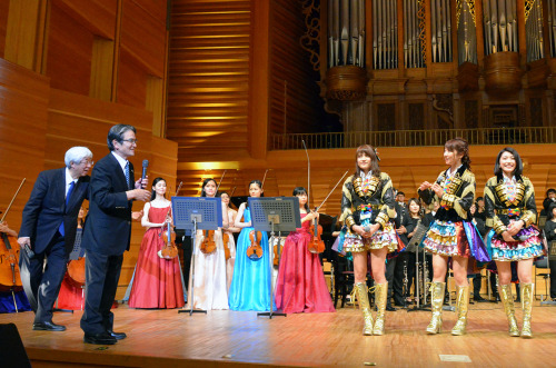 mayuwatanabe:    東京藝術大学「学長と語ろうこんさ～と」を開催いたしました(10/10) AKB48G at Tokyo University of the Arts 