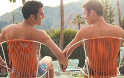 kissbisexual:  When we grow oldAll I wanna do isSitting beside youHolding your hand — follow my blog —