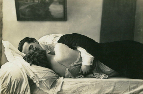 sugar-factory:  Wednesday’s Kiss ~ Good Morning, Love ~ 1920s Biederer Postcards