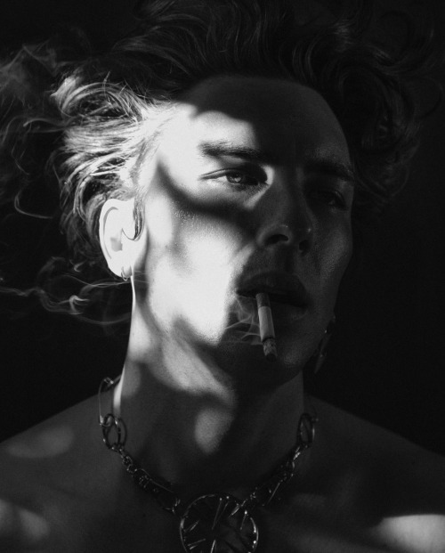 Another Installment In "he Looks Way Too Good With A Cigarette Between His Lips"