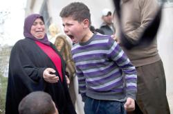 izlamicmozlamic:  Returning home to find your home demolished: The life of a Palestinian child. 