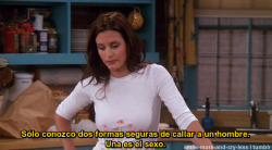 smile-more-and-cry-less:  jepnow: smile-more-and-cry-less:  Serie: Friends.  Sabiendo esto , no parare de hablar   Joder xD