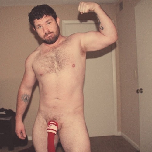 daviebear:DavieBear here and I love men all types of men :):) HUGS daviebear.com  fucking sock !!