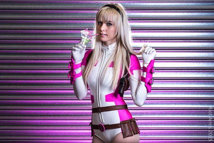 cameronisanairplane:Lady Deadpool: Black CatGwenpool: RadClawedRaidDeadpool: Something