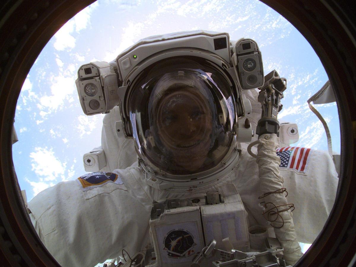 staceythinx:  Selections from the Huffington Post’s terrific gallery of 25 Iconic