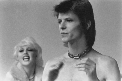 vintageeveryday:  Photos of Cyrinda Foxe with David Bowie on the set of his music video ‘The Jean Genie’, 1972.