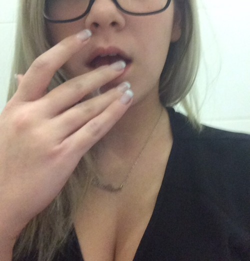 nice-pooper:  Nice-Pooper (_._)