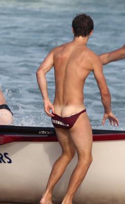 footyshortboy:  Cute bum cute speedo