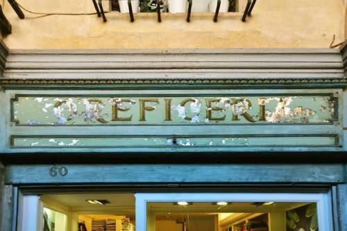 (Un)Noticed Letters, Numbers and Street Inscriptions… @CubeBreaker.com