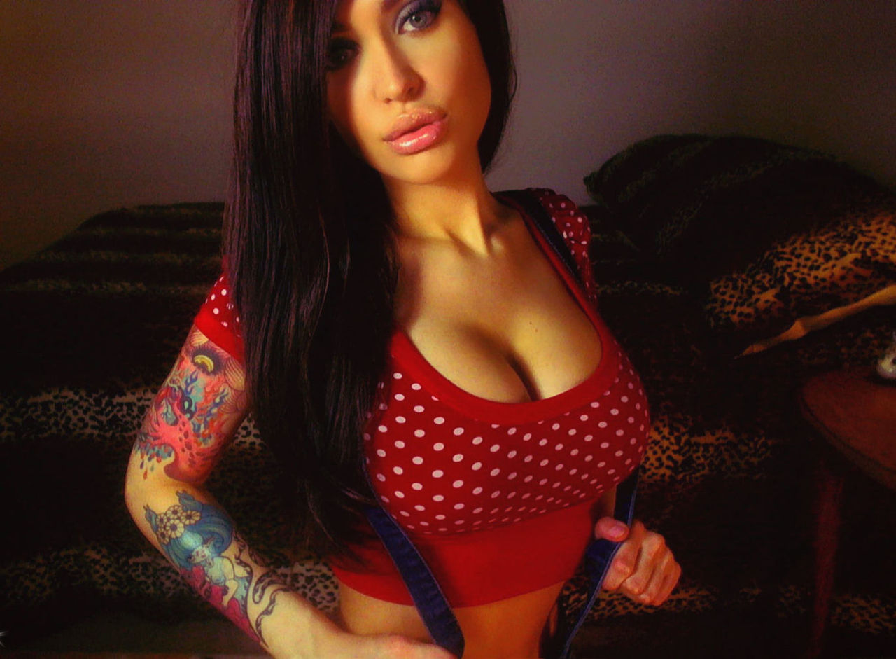 therealm420:  Violet Doll random shots..