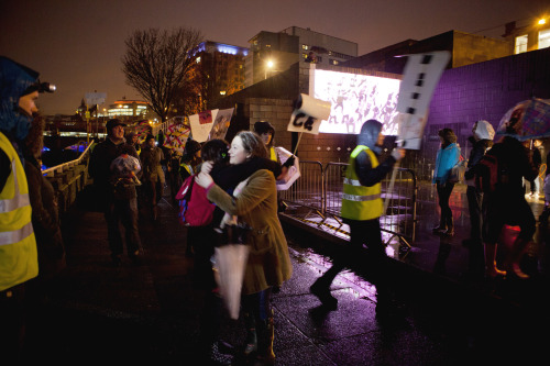pidginperfect:‘Girl Walk // All Day’ Temporary cinema experience on the banks of the River Clyde f