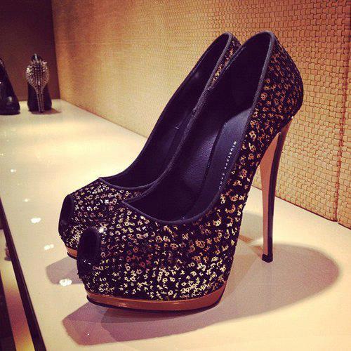 sissydonna:  Where Boys Will Be Girls  I want these so bad
