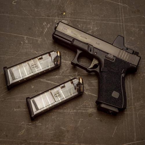 glocksdaily:Battlewerx stuff via @battlewerx#gunporn #gun #guns #glock #glocksdaily #metal #badass