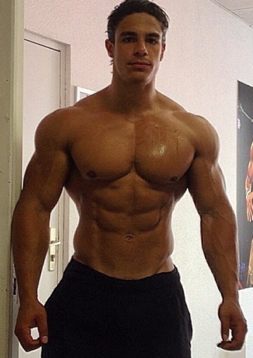 Muscle In Orlando adult photos