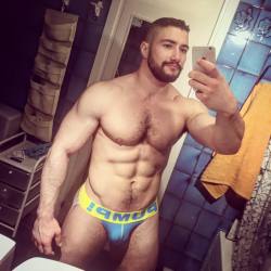 jockbros:  muscledjock:  He’s quite happy