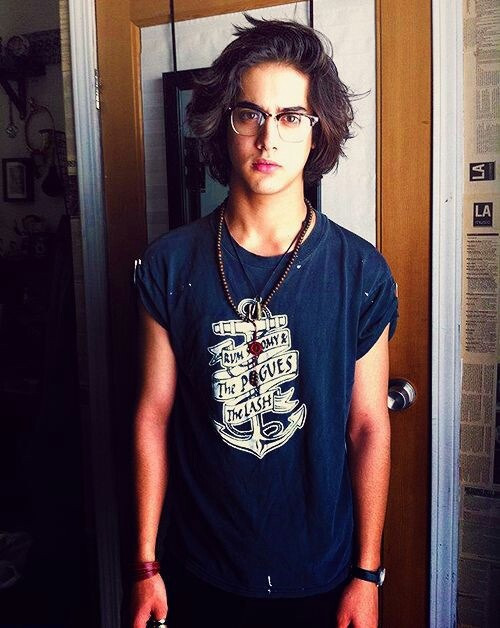 lu-nar-se:  🔥 no We Heart It - http://weheartit.com/entry/221695240  