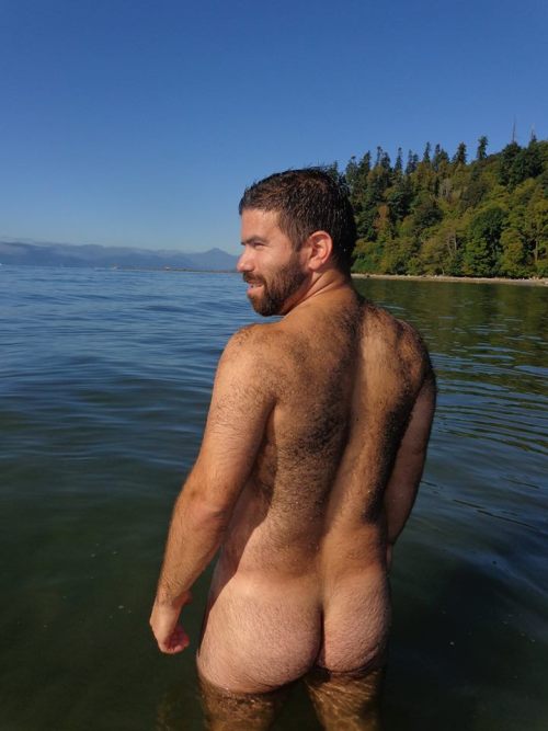 lovemusicnudefreedom:  From my visit to Wreck Nude Beach in Vancouver, Canada yesterday! I had the most beautiful time there. What a great country with wonderful people and great scenery! 