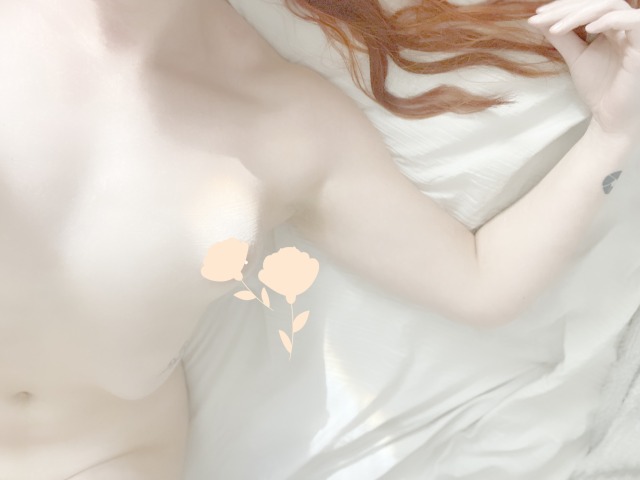 bitterxplums:𝒮𝑜𝒻𝓉, 𝓃𝑜𝓉 𝓌𝑒𝒶𝓀