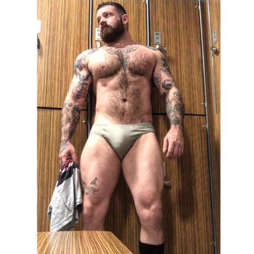 ocnastypartypig:   guysthatgetmehard2:  jeff (guys that get me hard)  Rock hard 