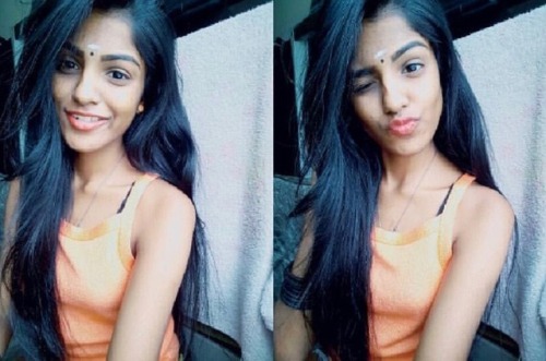 malaysianvandigalgirl: Vandi aiswarya 17 age Who wants her nude picture pm me Woow teen girl Pm me b