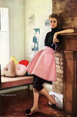 theniftyfifties:  Suzy Parker in Charm magazine,