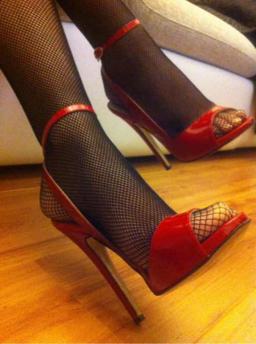 hotxpoint: hotxpoint: HotXpoint #heels #pantyhose