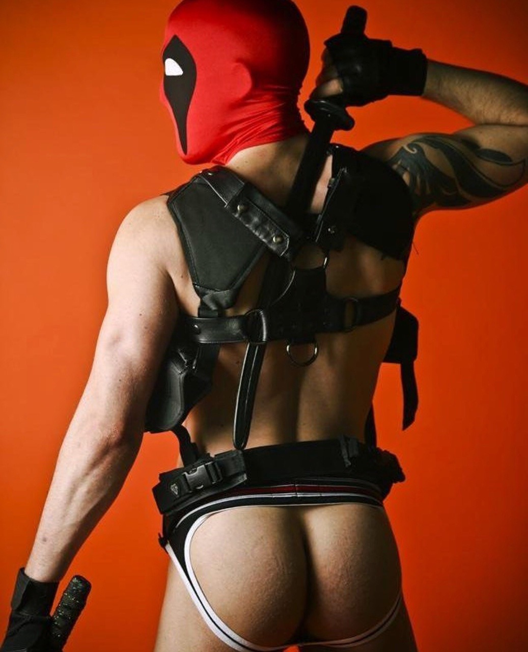 CLICK TO ENTER OUR $500 JOCKSTRAP GIVEAWAY