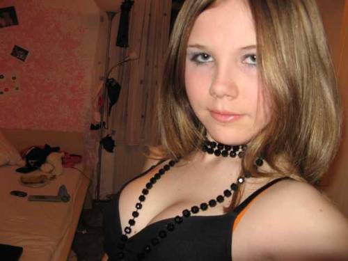 sparky-blog-stuff:  Mostly Petite, pokies, small tits, love lesbian, light bondage, handjobs, FFM, really pretty girls I would like to meet, or at least watch!   Follow me at: https://www.tumblr.com/blog/sparky-blog-stuff 