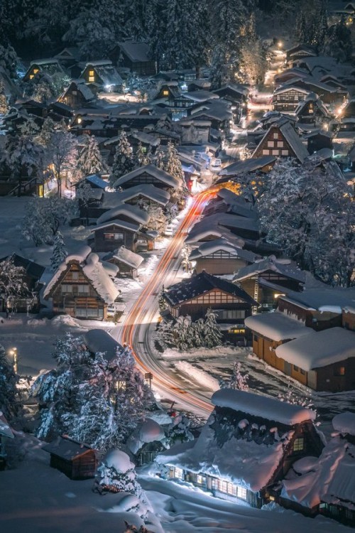 j-k-i-ng:“Snowy Village” by | Hisa (ag.lr.88)Shirakawa-go, Gifu Prefecture, Japan