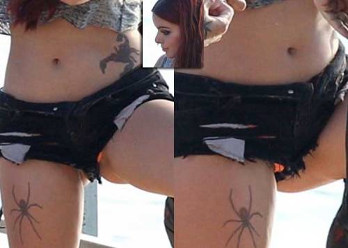 starprivate:  Ariel Winter flashing her fluo panties  Ariel Winter gives her fluo panties to the world, because of course!