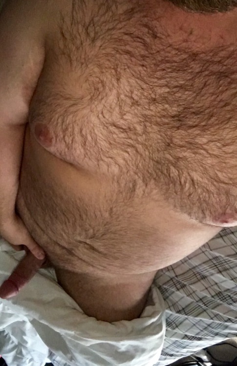 gthebearcub:Is slutty Sunday’s a thing? Cuddles and stuff needed 🐻