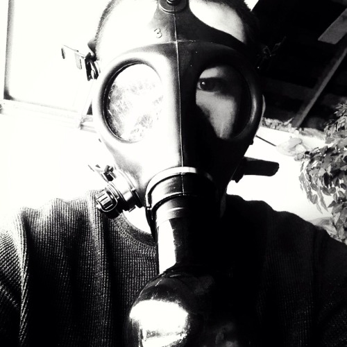 strikr714:  Bored Af , gonna get baked 