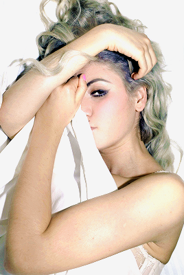 marinaroyal:  Housewife, beauty queen, homewrecker, idle teen.
