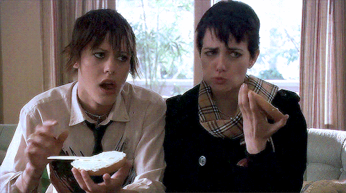 hob-e: shane & jenny as the cutest roommates in the l word s2e5 requested by @faithlesbihane