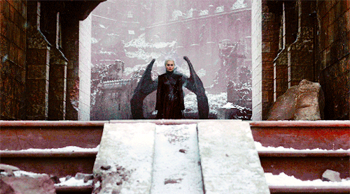 evepolastrl:the iron throne + favorite shots