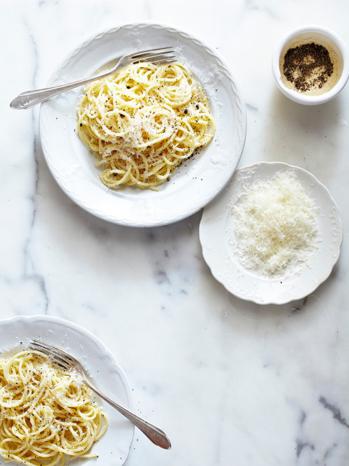 Cacio e pepe serves 2   180 g spaghetti 2 T unsalted butter 1 T + ½ t whole black peppercorns