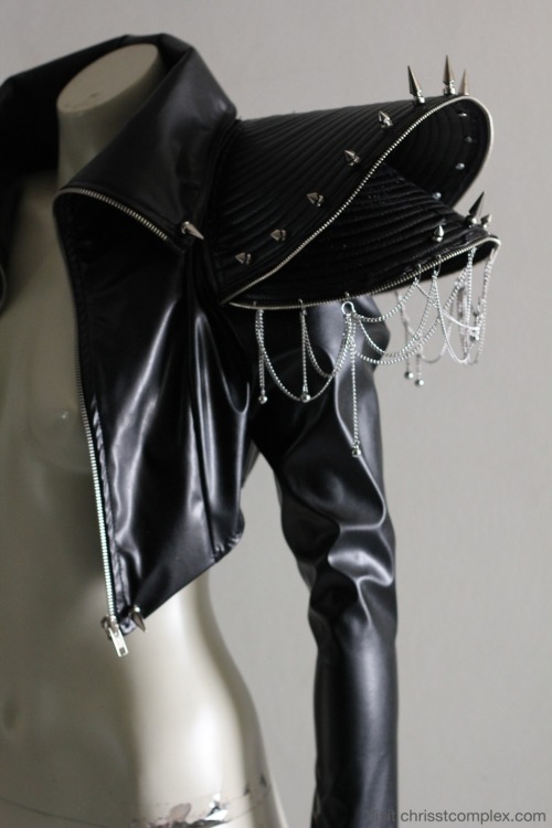 coelasquid: hokuto-ju-no-ken: andruchrisst: www.etsy.com/listing/91475213/biker-jacket-goth-