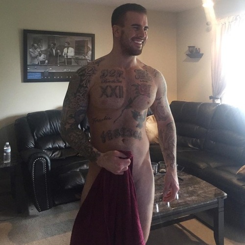 bigmalepecs:  Joshua Andrew (@joshua_andrew87)