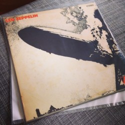 whaiyun:  This is rock. #ledzeppelin #1969 #vintage #vinyl 