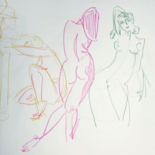 1 min sketches from today with @miss_kaciemarie and @jiajufiguredrawings &hellip;&hellip;&am