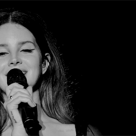 somebodytodiefor:Lana Del Rey performing at Super Bock Super Rock festival 2019